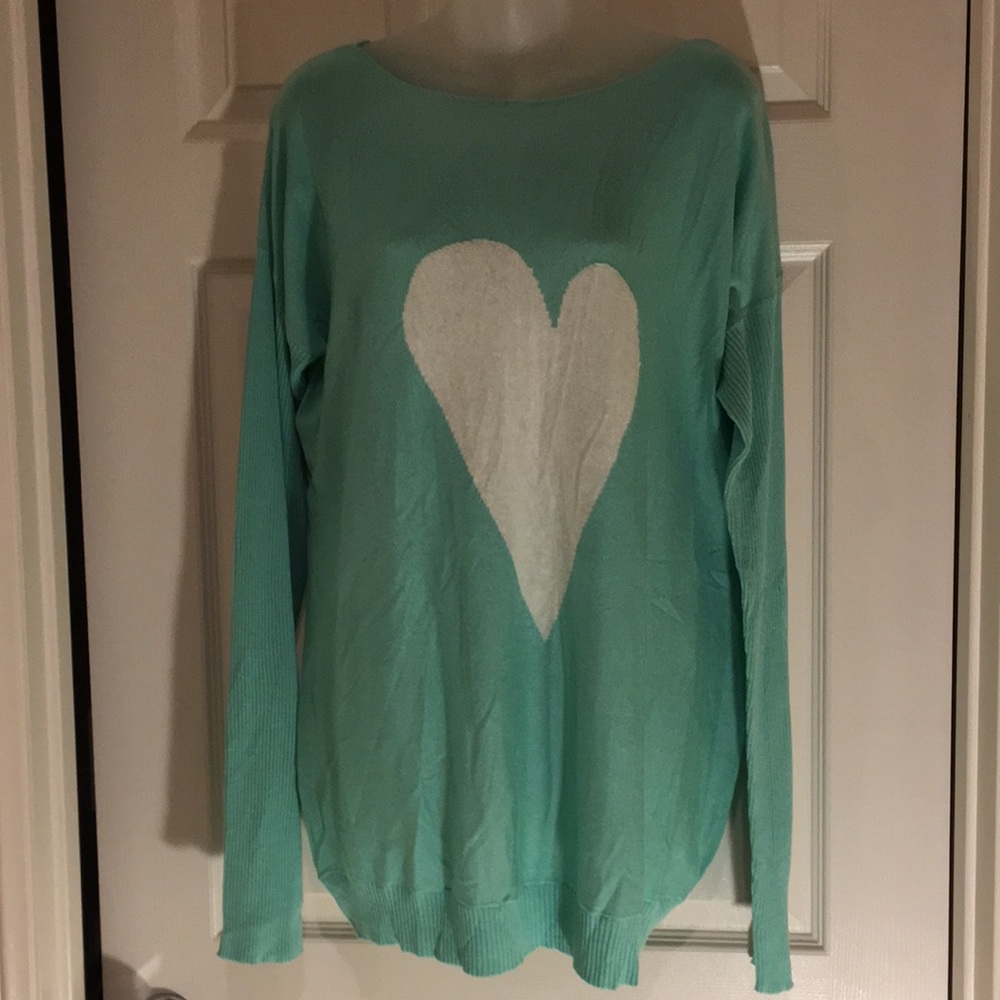 💚May & July Heart Sweater💚